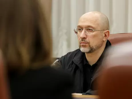 Шмыгаль отрицательно ответил на петицию о запрещении звонков российским пленным